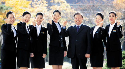 "똑같은 학과들과의 경쟁 '특성화'에서 해법 찾았죠"