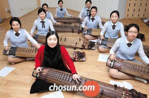 [맛공이 떴다] "전통문화 혼 퍼트려나갈 미래 한국의 예술꾼들이죠"