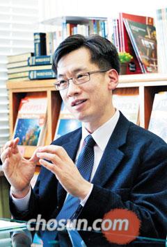 "76가지 유형 바탕으로 NEAT 적중률 90% 예상"