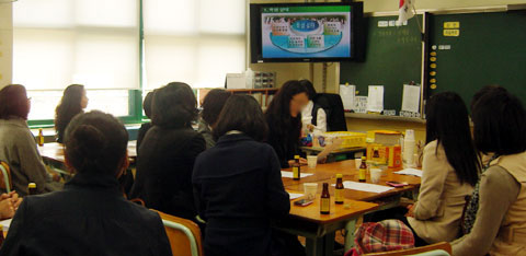 “학교 활동도 자원해야 될까요?” 학부모 총회 앞두고 고민하는 워킹맘들