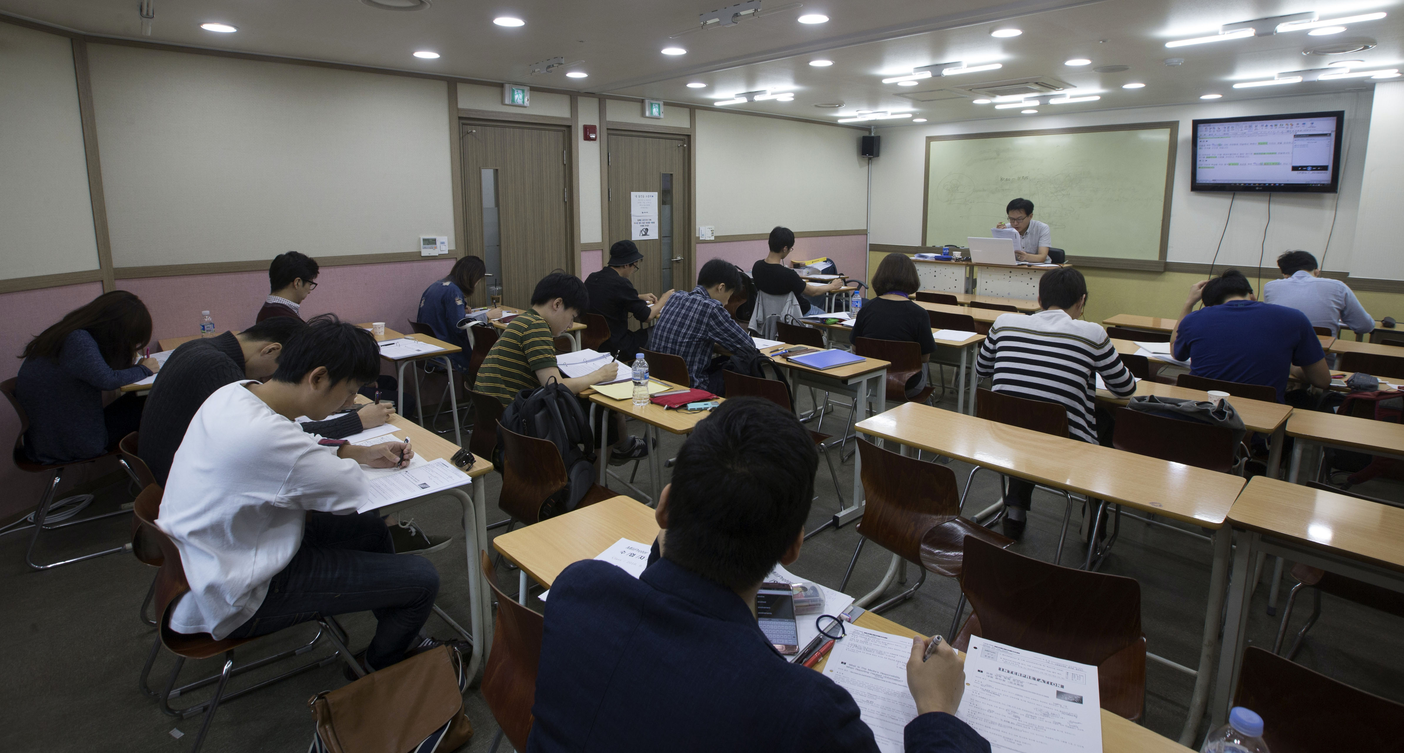 공정위, ‘15세 이하 보호자 동반요구’ 토플에 시정