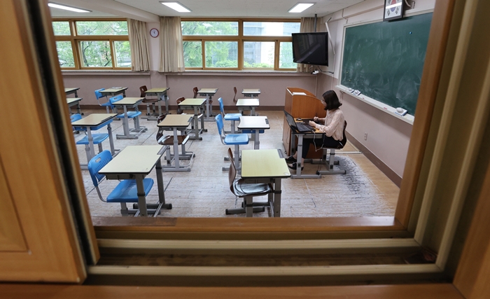 원격수업 장기화에 교육시민단체 “교육과정 줄여 진도부담 덜자”